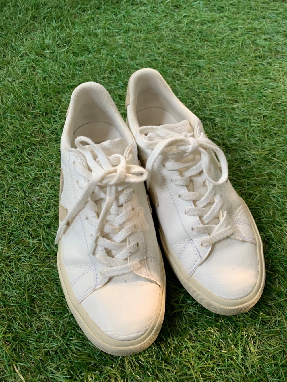 VEJA CAMPO SNEAKERS White Women's Size 8